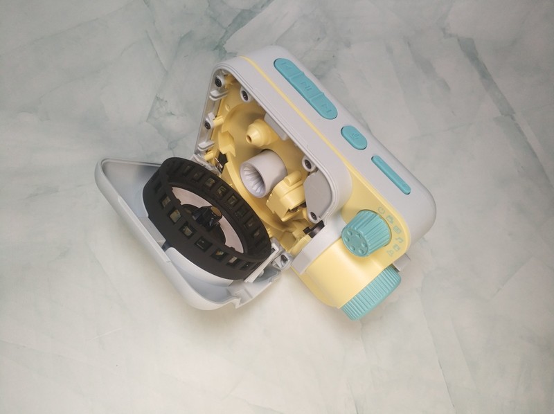 好看有趣的儿童启蒙绘本，趣学伴绘本故事放映机体验