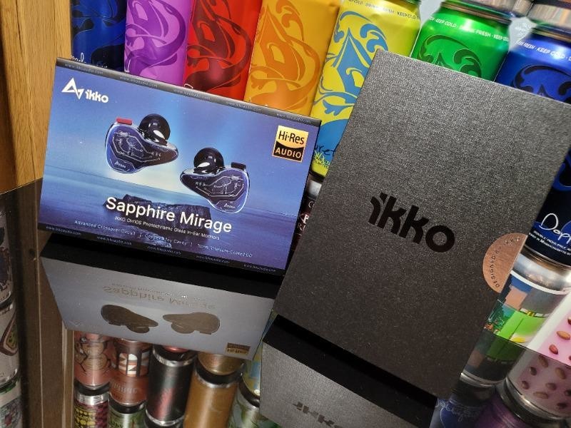 玩出新花样儿！光敏变色玻璃面板圈铁耳机iKKO OH10S体验