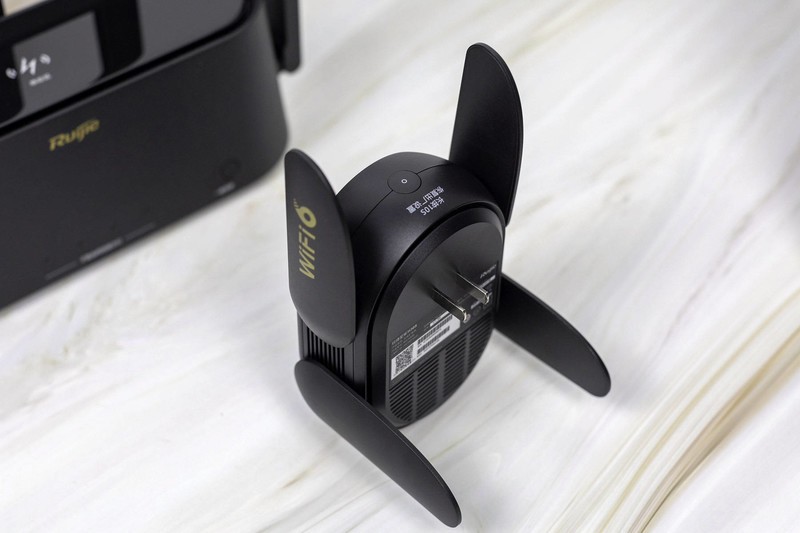 轻松一碰就能组网，锐捷蜂鸟旗舰版子母路由器真有这么好吗？