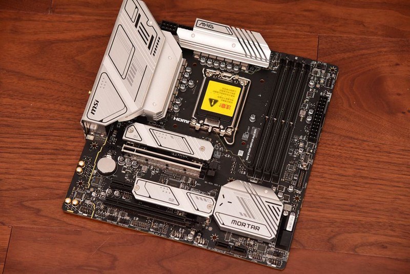 新一代“卷王”！实战枭鲸审判者DDR5内存 5600 32G内存超频！