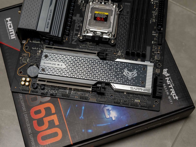 更有性价比的优质之选，蓝宝石NiTRO+ 氮动B650M WIFI主板评测