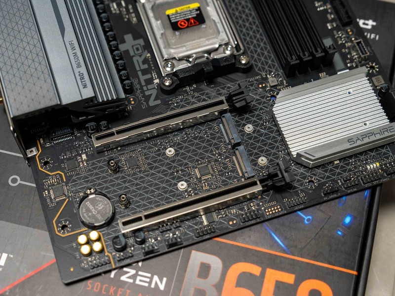 更有性价比的优质之选，蓝宝石NiTRO+ 氮动B650M WIFI主板评测