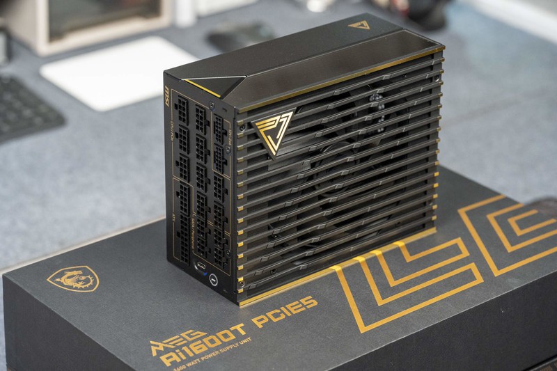 微星 MEG Ai1600T PCIE5 电源评测：高端玩家的新宠儿