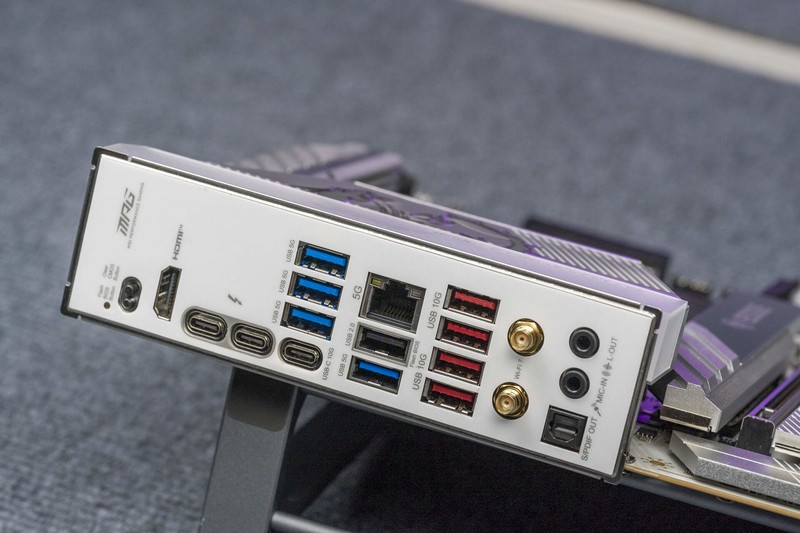 微星 MEG Ai1600T PCIE5 电源评测：高端玩家的新宠儿