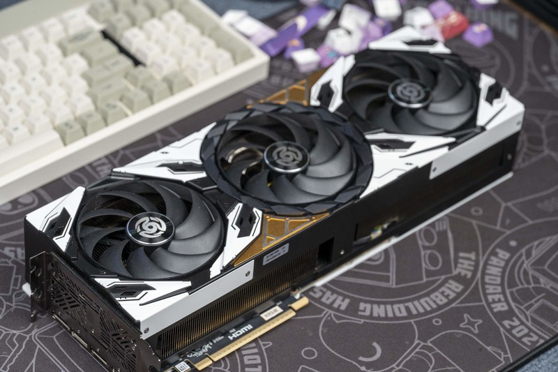 微星 MEG Ai1600T PCIE5 电源评测：高端玩家的新宠儿