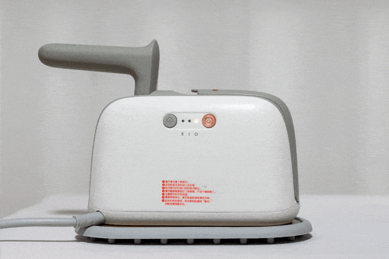 七彩叮当蒸汽熨烫机，让你压箱底的衣服重焕光彩