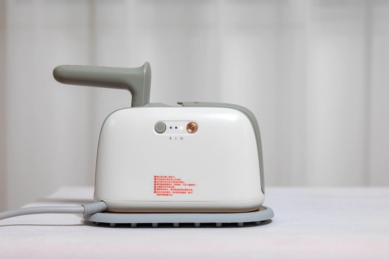 七彩叮当蒸汽熨烫机，让你压箱底的衣服重焕光彩