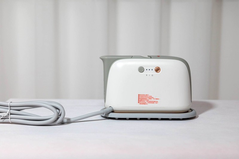 七彩叮当蒸汽熨烫机，让你压箱底的衣服重焕光彩