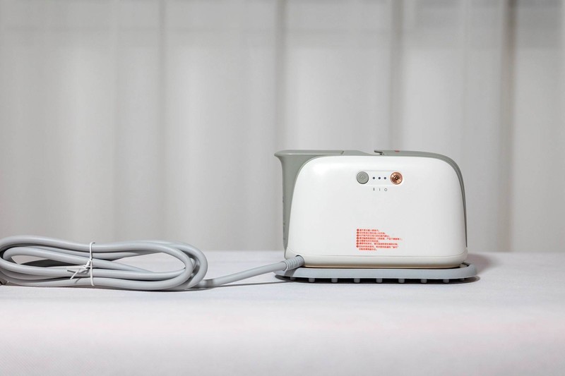 七彩叮当蒸汽熨烫机，让你压箱底的衣服重焕光彩