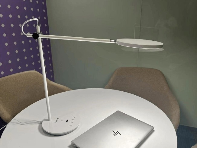 学生台灯照度多少为好？写作业用白光还是暖光？专业讲师在线分析