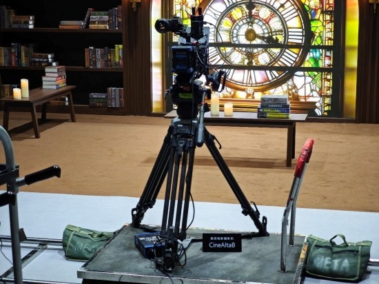 索尼电视今年是如何把影院搬回家的