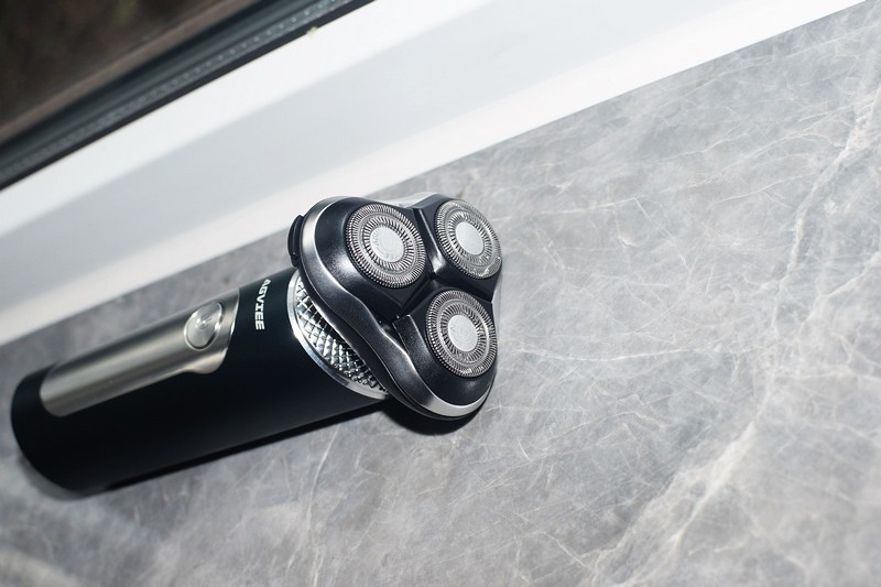 集发烧性能与出色颜值于一体现代男性的理想选择，未野剃须刀测评