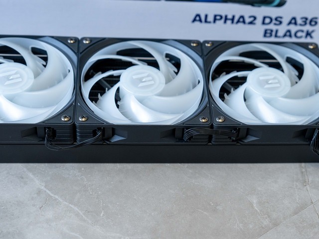 水冷还能这么玩，zalman思民ALPHA2 DS 360水冷散热器使用分享