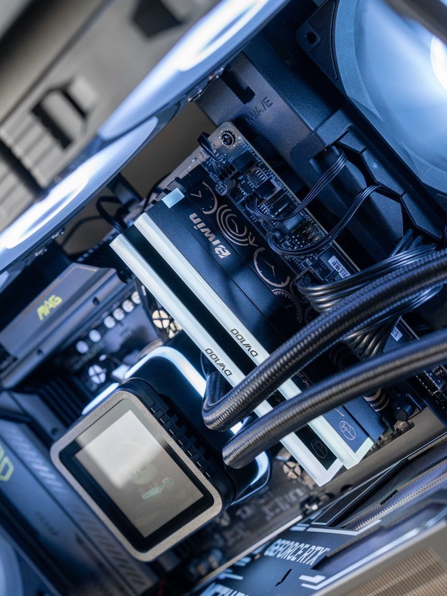 水冷还能这么玩，zalman思民ALPHA2 DS 360水冷散热器使用分享