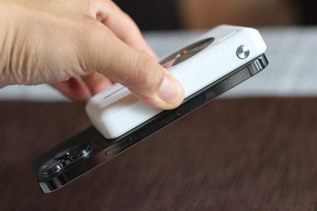 有线无线二合一，西圣磁吸移动电源上手体验