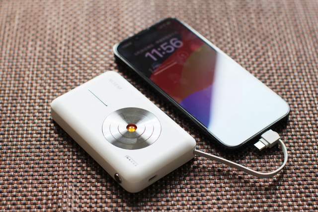 有线无线二合一，西圣磁吸移动电源上手体验