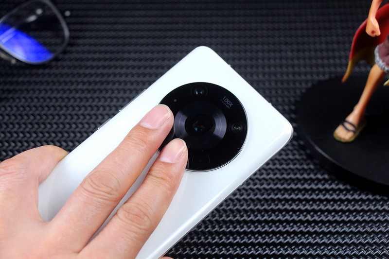 荣耀Magic4 Pro：设计、性能、影像、安全，一部几乎做到面面俱全的旗舰