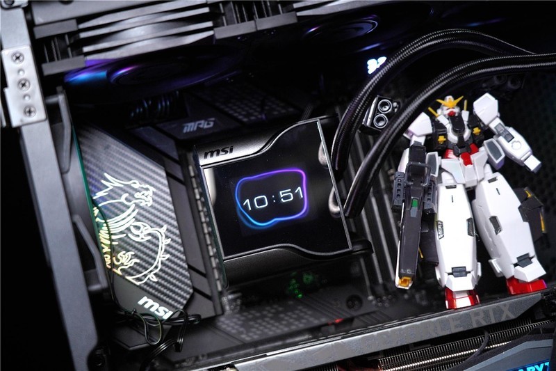 微星旗舰水冷战神S360来袭，播放视频，显示天气，你想不到的它全做了。