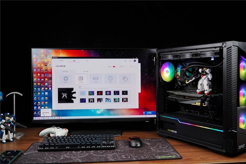 微星旗舰水冷战神S360来袭，播放视频，显示天气，你想不到的它全做了。