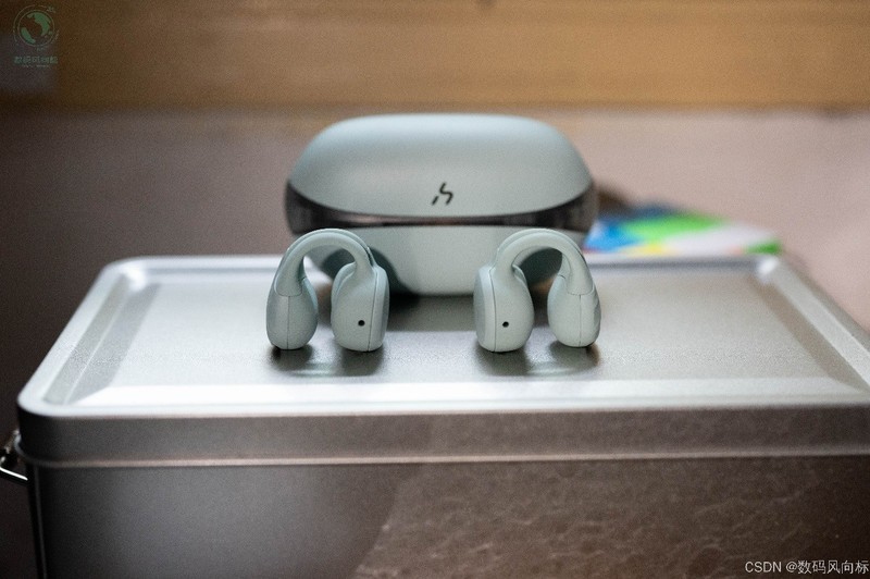 无感佩戴稳定自如，与音乐共生的日常，HAKII LINK耳夹式耳机体验