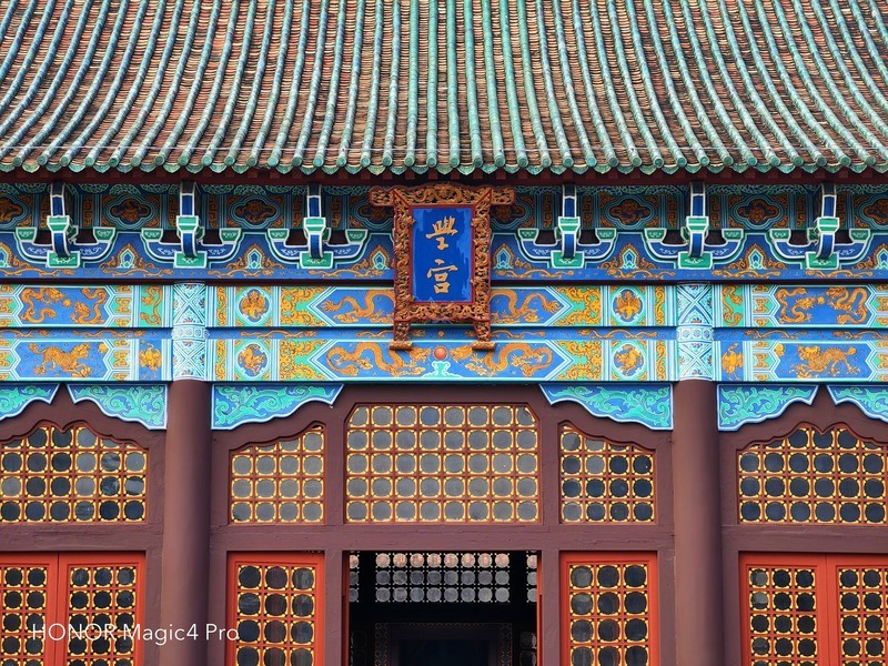 荣耀Magic4 Pro：设计、性能、影像、安全，一部几乎做到面面俱全的旗舰