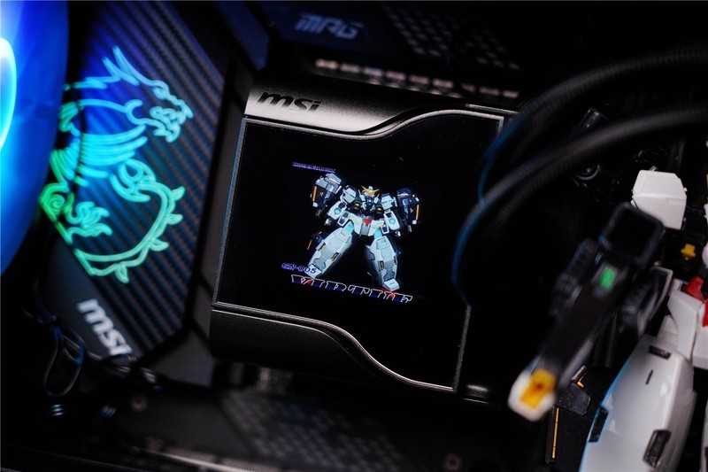 微星旗舰水冷战神S360来袭，播放视频，显示天气，你想不到的它全做了。