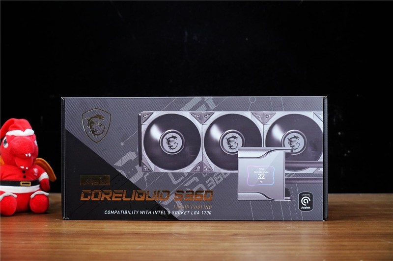 微星旗舰水冷战神S360来袭，播放视频，显示天气，你想不到的它全做了。