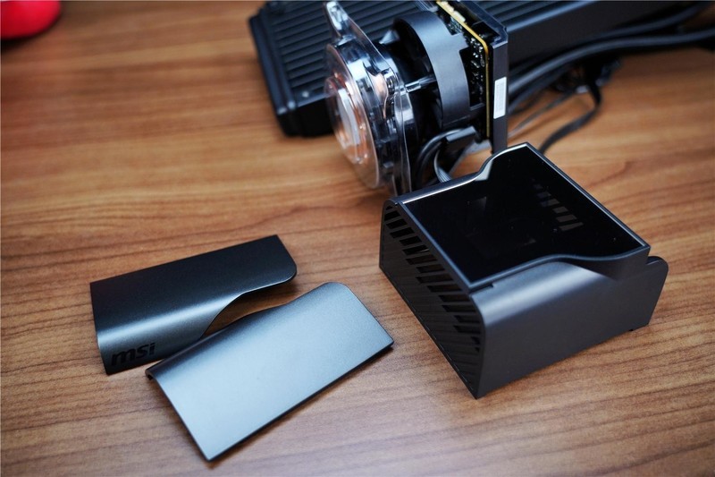 微星旗舰水冷战神S360来袭，播放视频，显示天气，你想不到的它全做了。