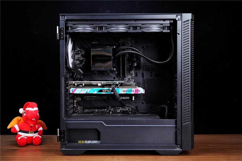 微星旗舰水冷战神S360来袭，播放视频，显示天气，你想不到的它全做了。