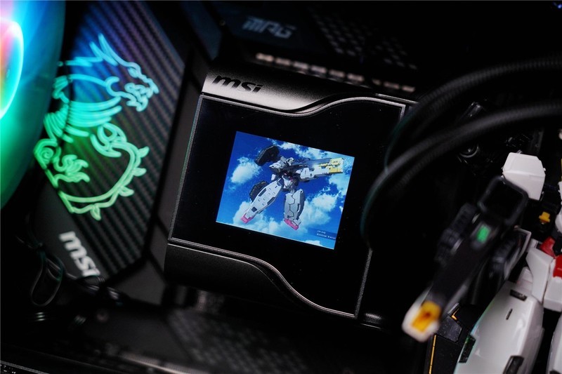 微星旗舰水冷战神S360来袭，播放视频，显示天气，你想不到的它全做了。