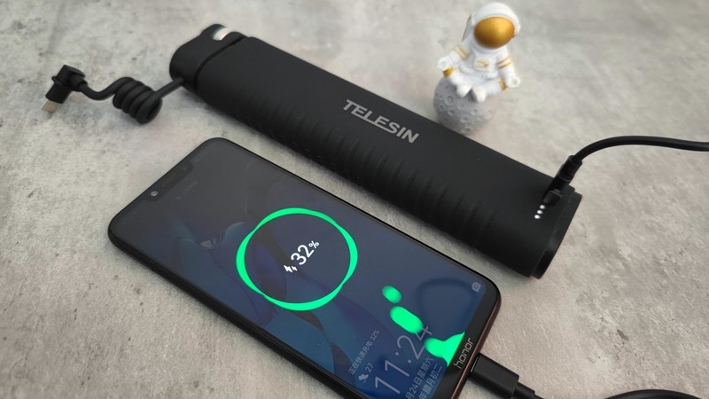 你尽管自拍，其他问题交给它！泰迅·全能充电自拍杆深度体验晒单