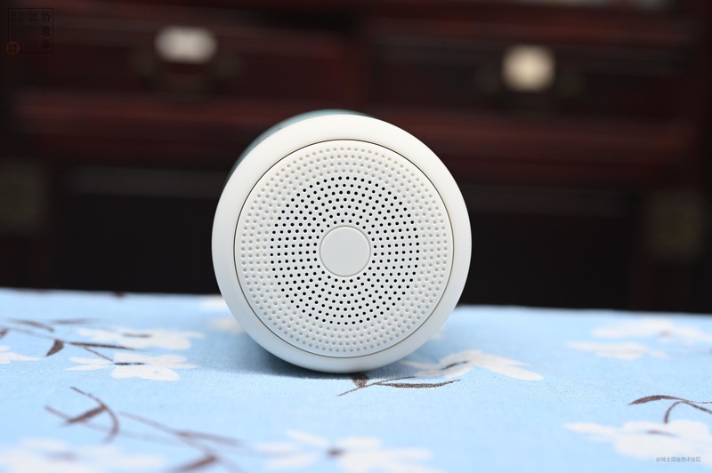 随身听歌小玩伴，王心凌同款便携音箱，Sanag塞那X6S上手