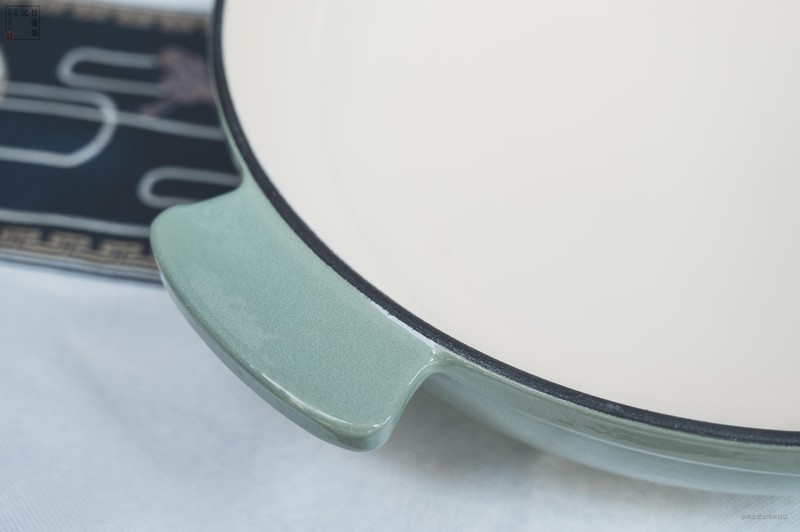 才艺双全的铸铁重器，日常料理好装备，归禾器梯田珐琅海鲜锅上手