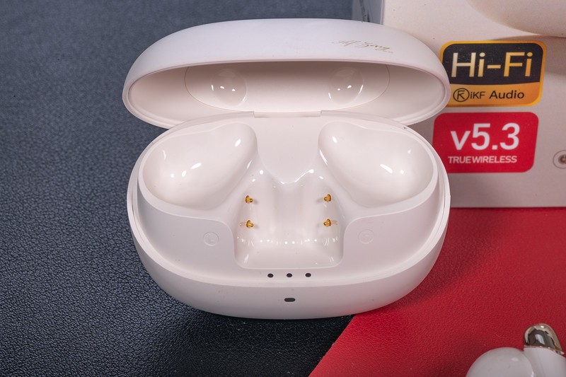 六麦降噪更深度，不玩复制粘贴的TWS耳机，iKF Zing