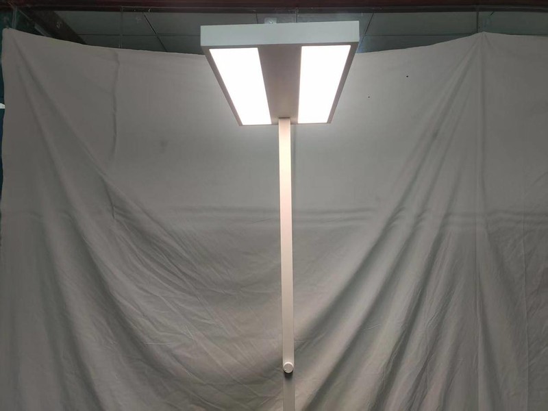 柏曼和霍尼韦尔护眼灯哪个好？多维度硬核测评对比