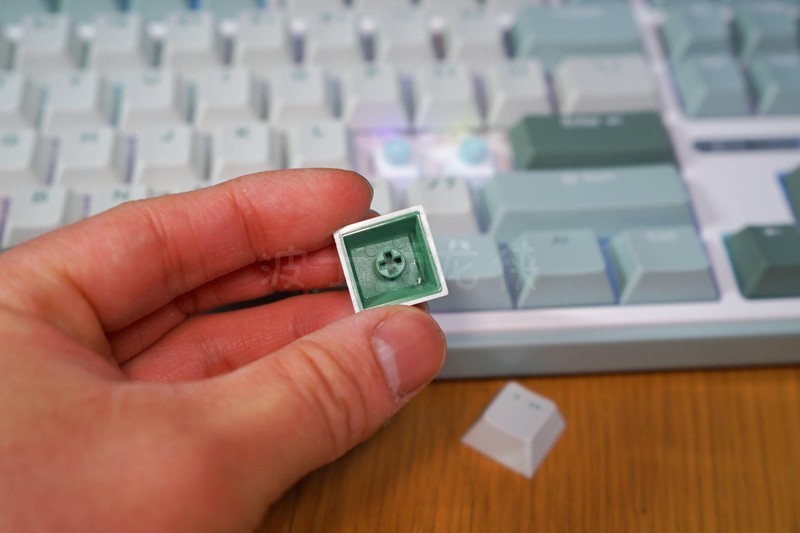 未来触手可及！五千字沉浸体验——RK R87Pro Ai 四模机械键盘