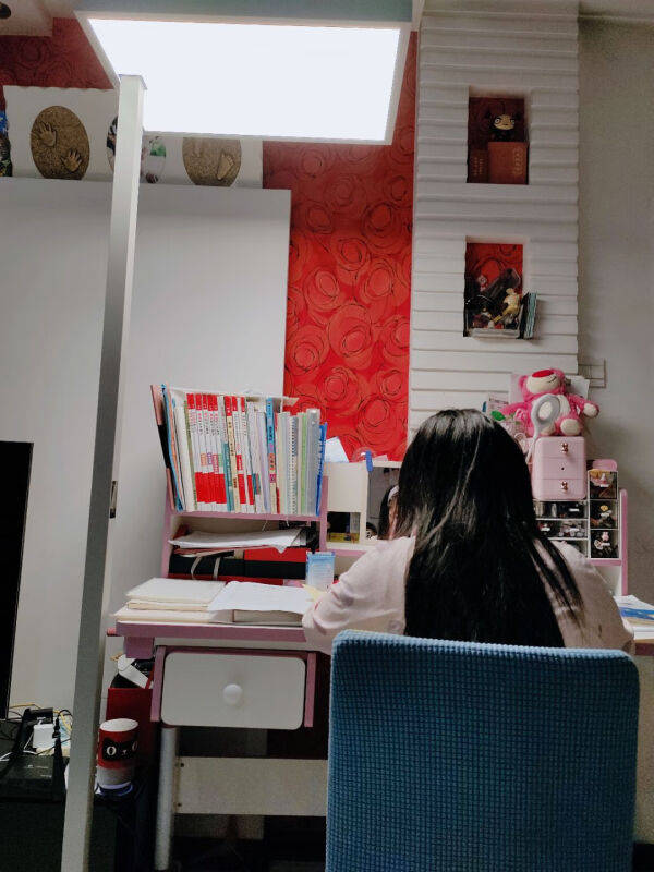 护眼钢琴灯怎么选比较好？别被营销词骗了！选购避坑指南来了