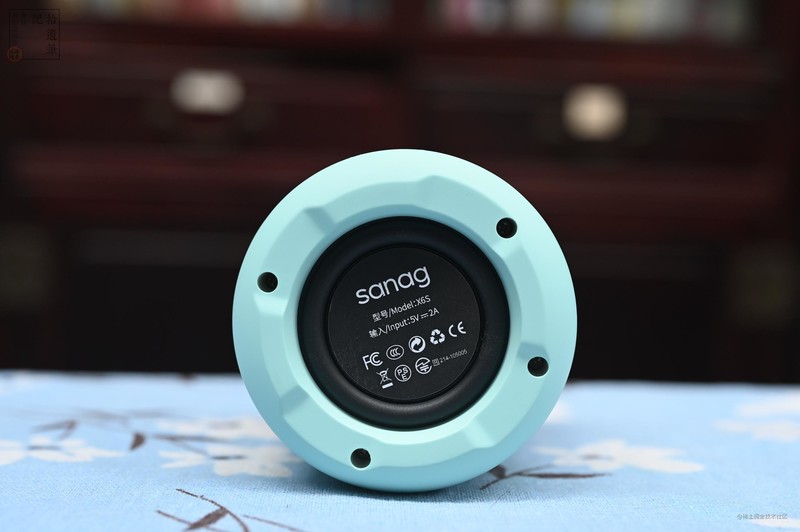 随身听歌小玩伴，王心凌同款便携音箱，Sanag塞那X6S上手