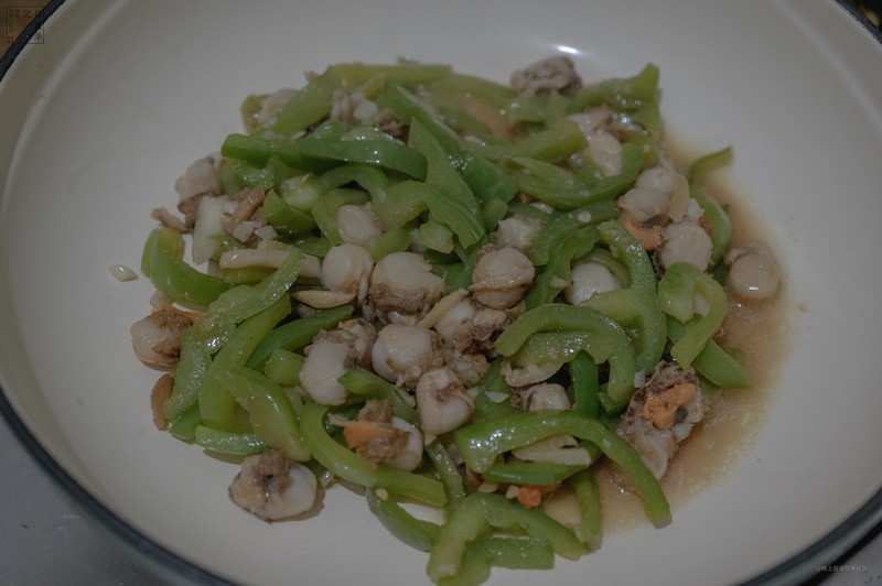 才艺双全的铸铁重器，日常料理好装备，归禾器梯田珐琅海鲜锅上手