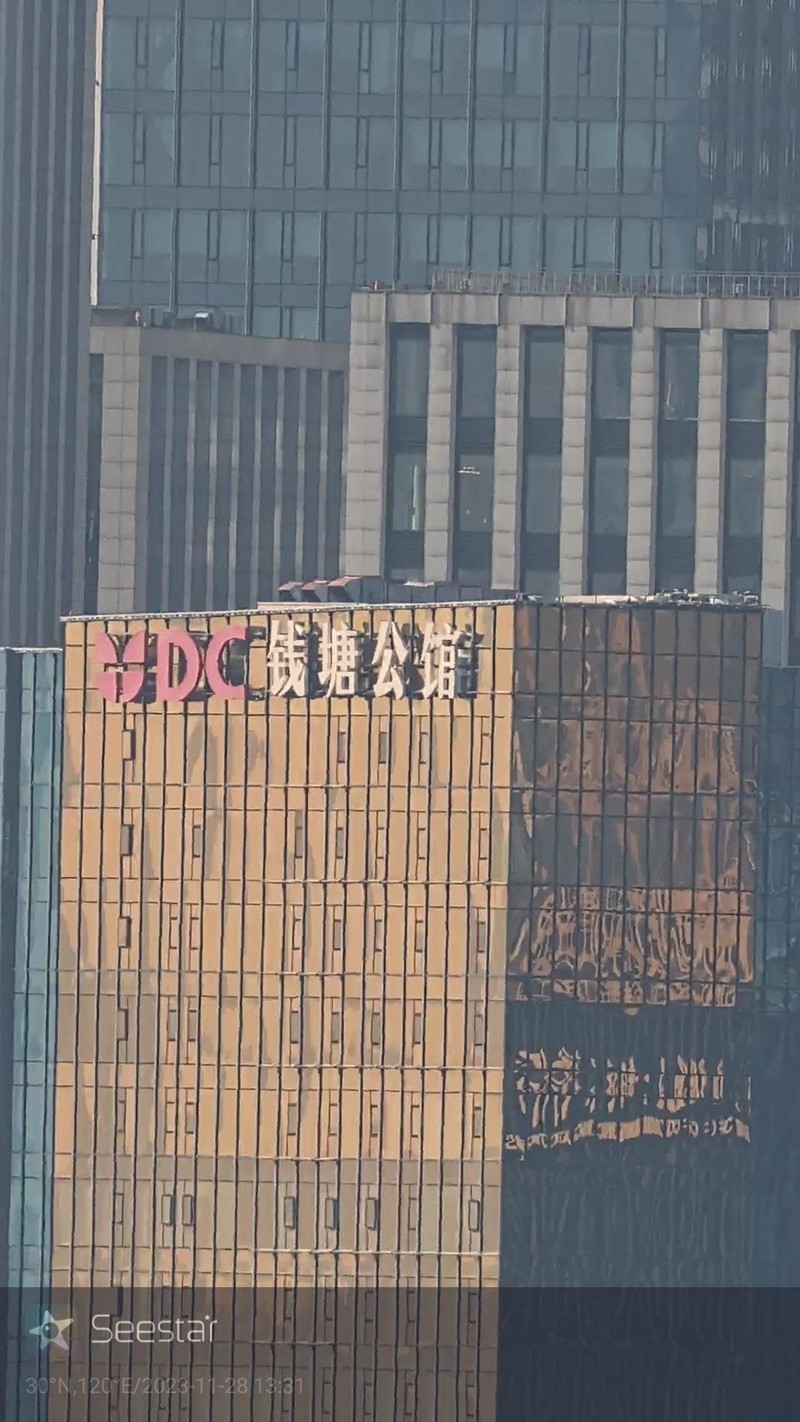 Seestar S50智能天文望远镜深度评测！追星、探索星空和用手机一样简单？