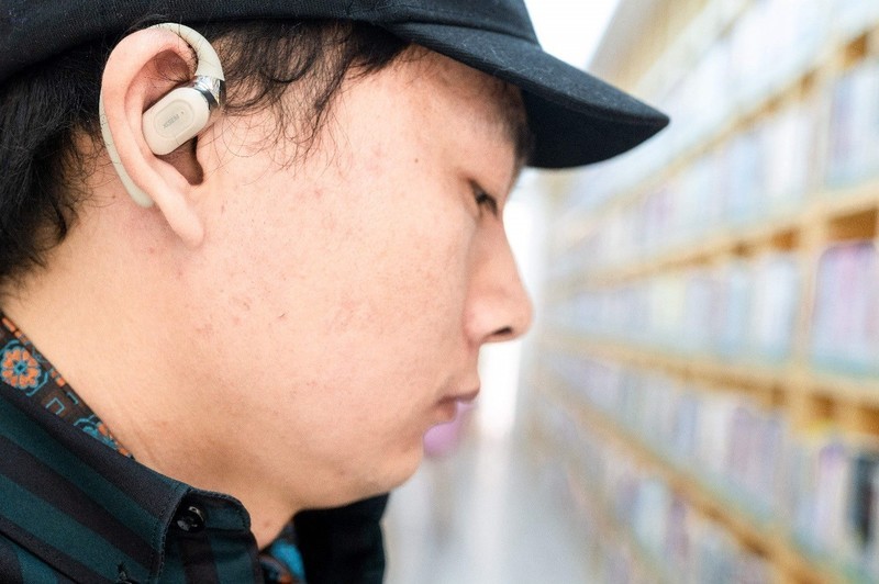 零感佩戴的开放式耳机，音质悦耳更耐听，西圣Air体验