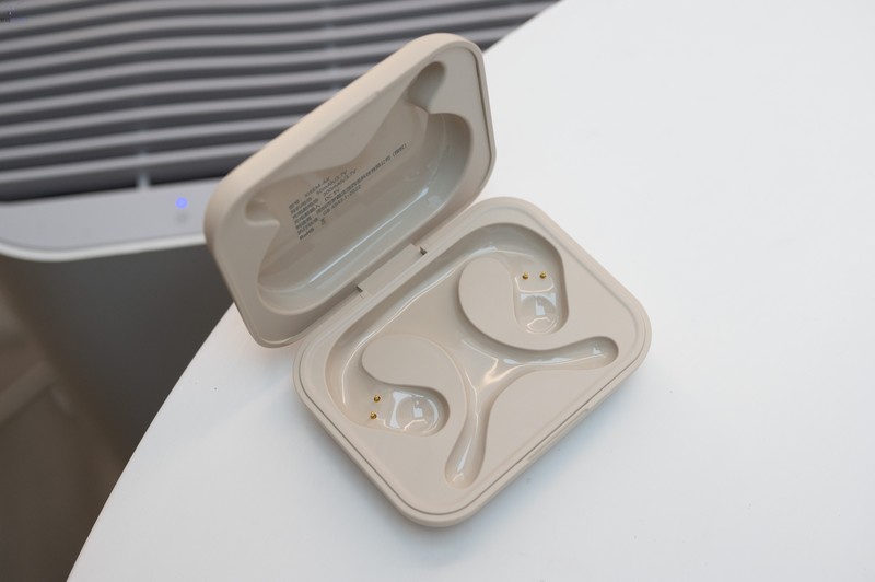 零感佩戴的开放式耳机，音质悦耳更耐听，西圣Air体验