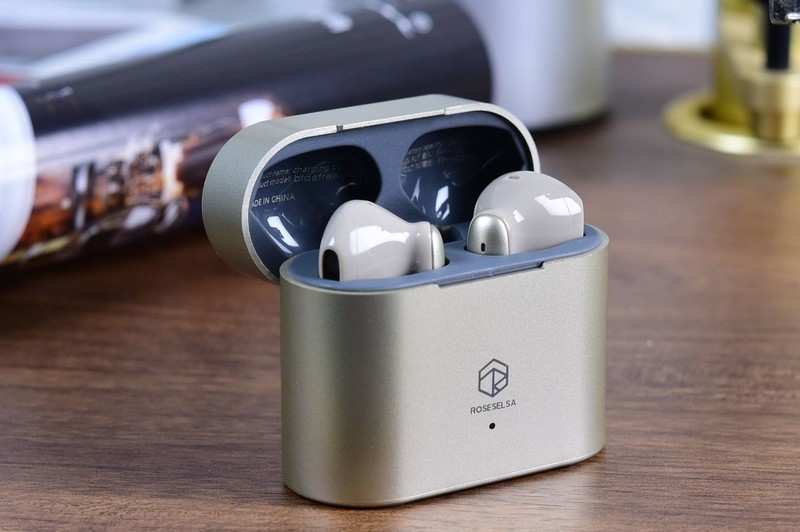 199元的降噪真无线竟有森海的声音味道，弱水时砂Budsfree i上手