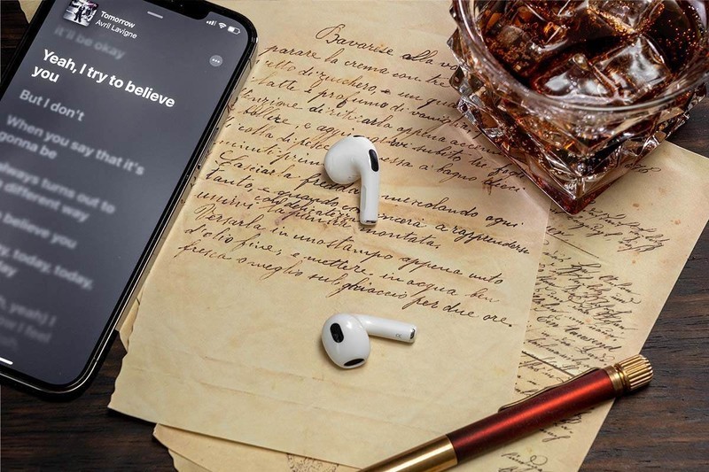 AirPods 3：苹果生态润滑剂，超越耳机本质的优雅体验