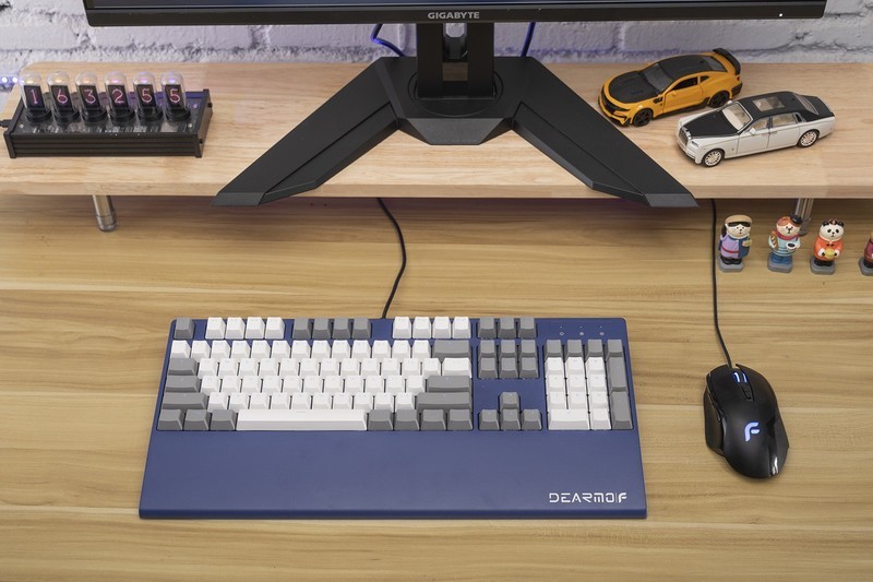 复古大手托机械键盘，不忘初心之选迪摩F6