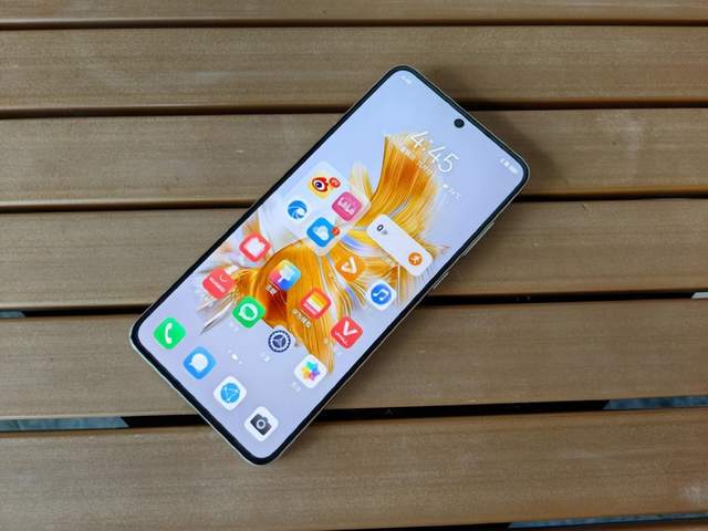 别再直男式送礼啦！双旦送TA华为Mate50系列，体验、品质都靠谱