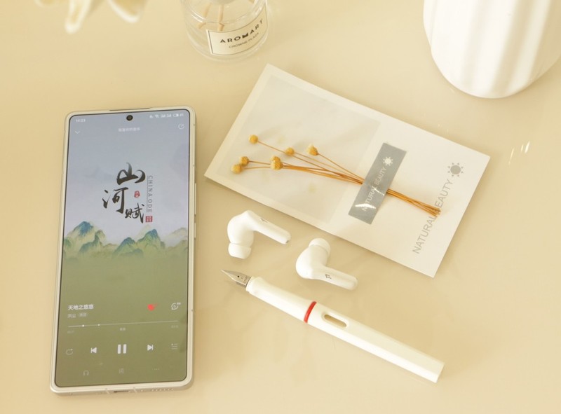 百元出头拥有周杰伦同款？天花板级入耳主动降噪耳机？学生党最爱