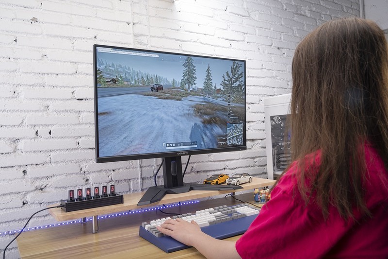 复古大手托机械键盘，不忘初心之选迪摩F6