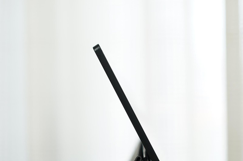 星空体育平台OLED面板、15.6英寸4K分辨率，我愿称它为Switch最佳伴侣