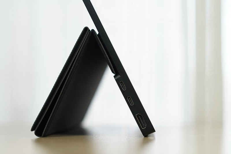 星空体育平台OLED面板、15.6英寸4K分辨率，我愿称它为Switch最佳伴侣